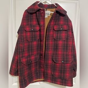 Vintage Women’s  Woolrich Rugged Outdoor  Buffalo Red Plaid Hunting Jacket
